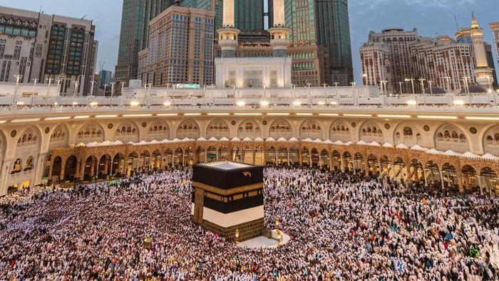 kaaba-view05_1789021567.jpeg